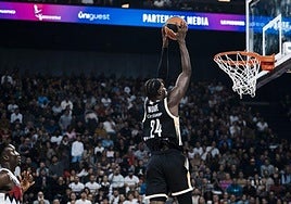 Para pillarse un rebote