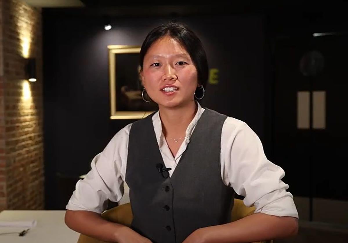 Haizea Jings, jefa de sala del restaurante 144, ganadora de la pasada edición 2024.