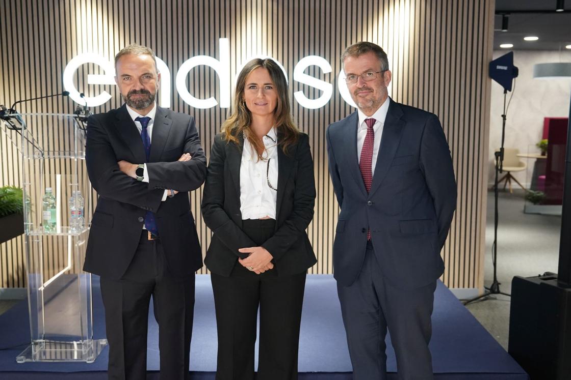 José Prieto, Elisa Martín y Javier de Diego.