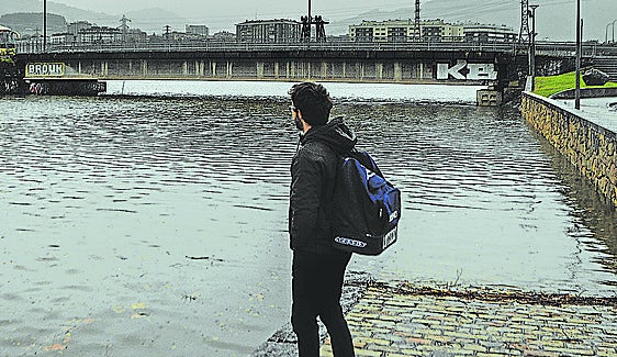 Metales pesados y pesticidas convierten el río Asua en el más contaminado de Bizkaia