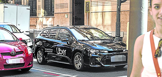 La primera plataforma en llegar a Bilbao fue Uber en 2019, mientras que Cabify lo ha hecho hace dos meses y medio.