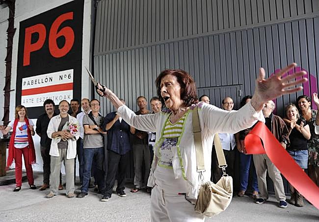 Mariví Bilbao inaugura Pabellón 6 el 19 de agosto de 2011.