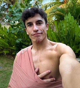 «Nadie lo hace a propósito». El elegante comentario de Márquez tras tirarle de la moto un rival