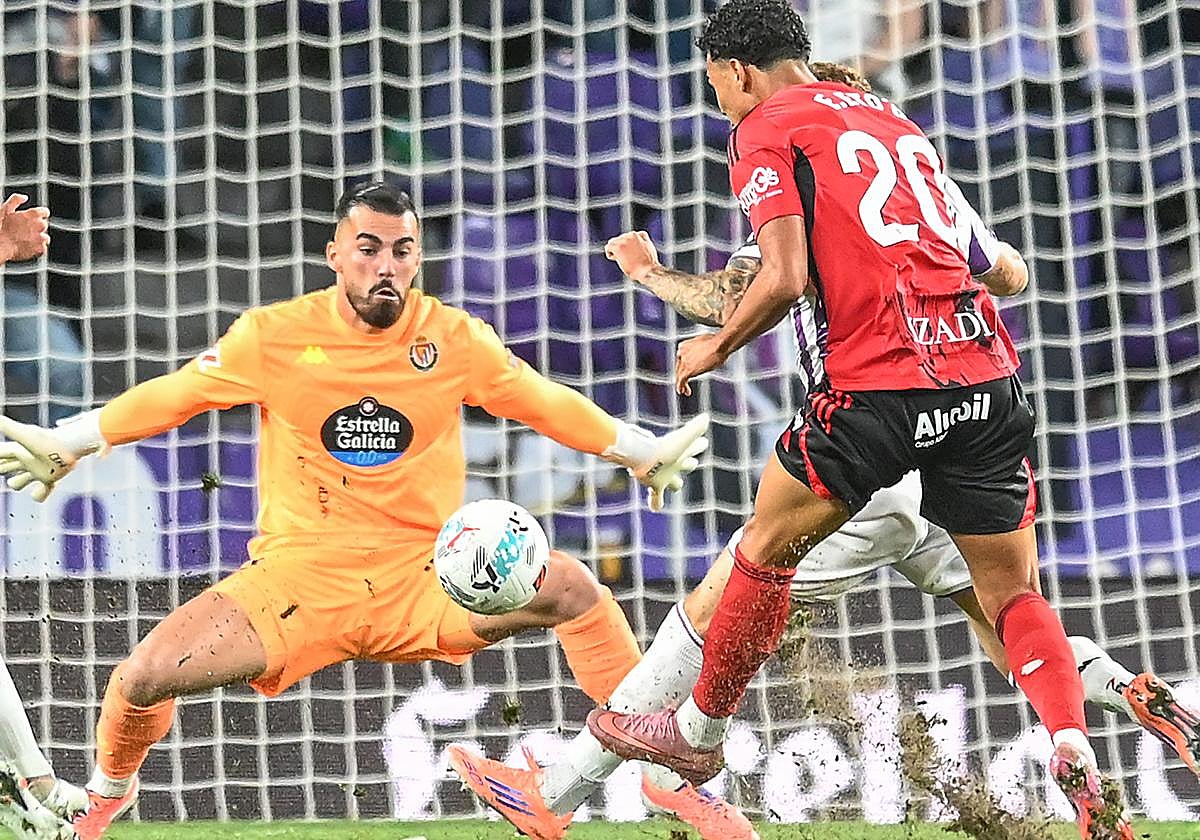 Eto'o cuajó unos buenos minutos en su estreno como rojillo.