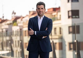 «No se valora lo suficiente la labor del reportero en la calle», defiende Odei Esnaola.