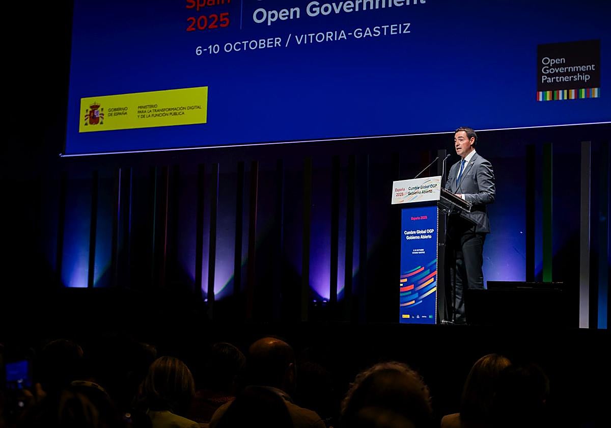 Pradales reclama ante Sánchez el «cumplimiento» de los acuerdos sobre el estatuto