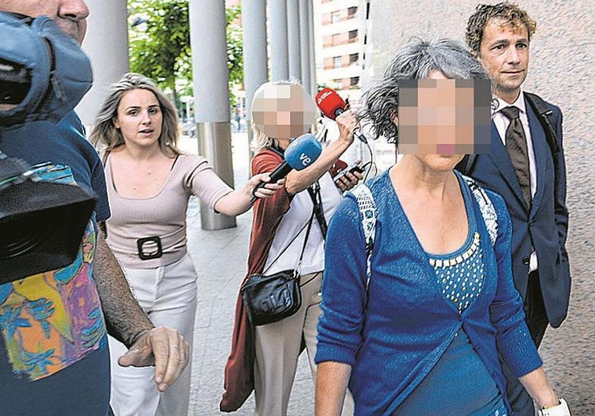 Absuelven a la enfermera 'antivacunas' de Santurtzi pero le imponen 7 años de tratamiento psiquiátrico
