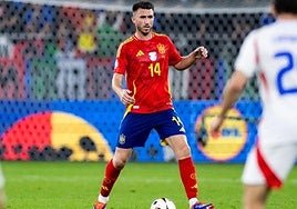 Aymeric Laporte, en un encuentro con la selección española.