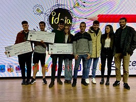 Ganadores de una edición anterior del concurso de ideas empresariales de Busturialdea.