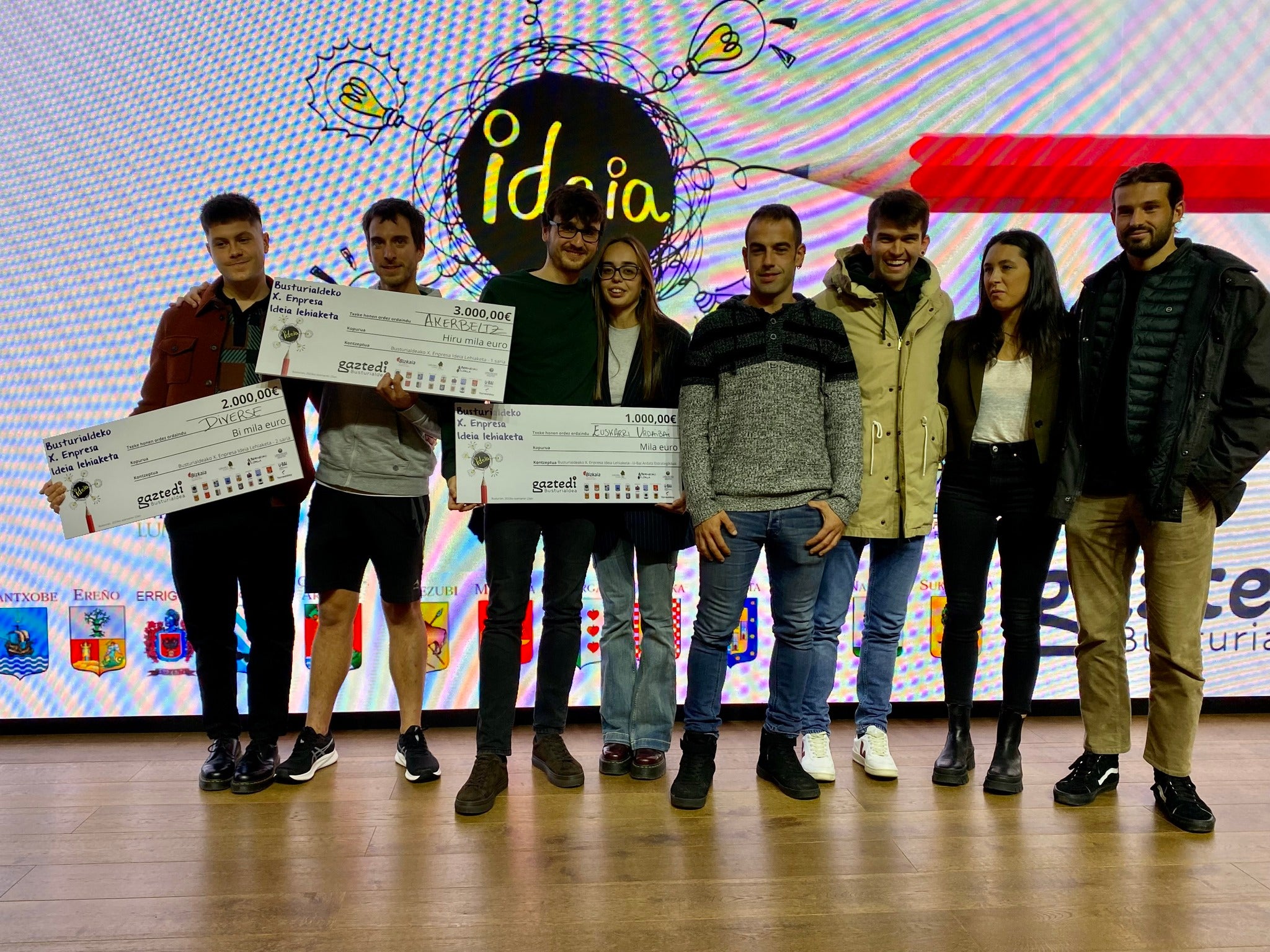 Ganadores de una edición anterior del concurso de ideas empresariales de Busturialdea.