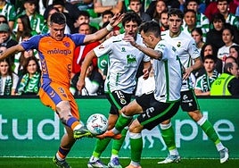 Los racinguistas Íñigo Vicente y Sangalli son exmirandesistas en Santander, junto a Pablo Ramón, Chema Aragón y Joé Alberto López.