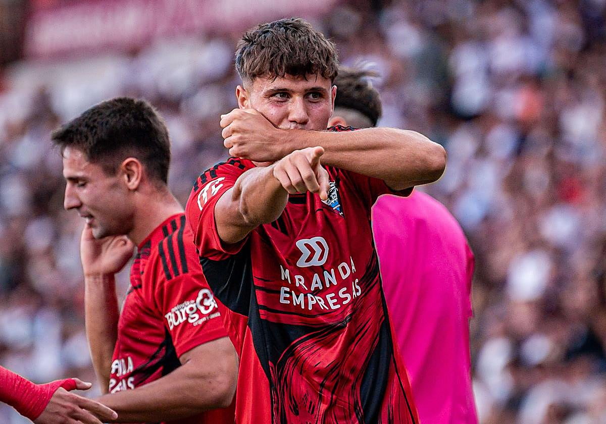 Bauza suma cuatro amonestaciones y dos goles.