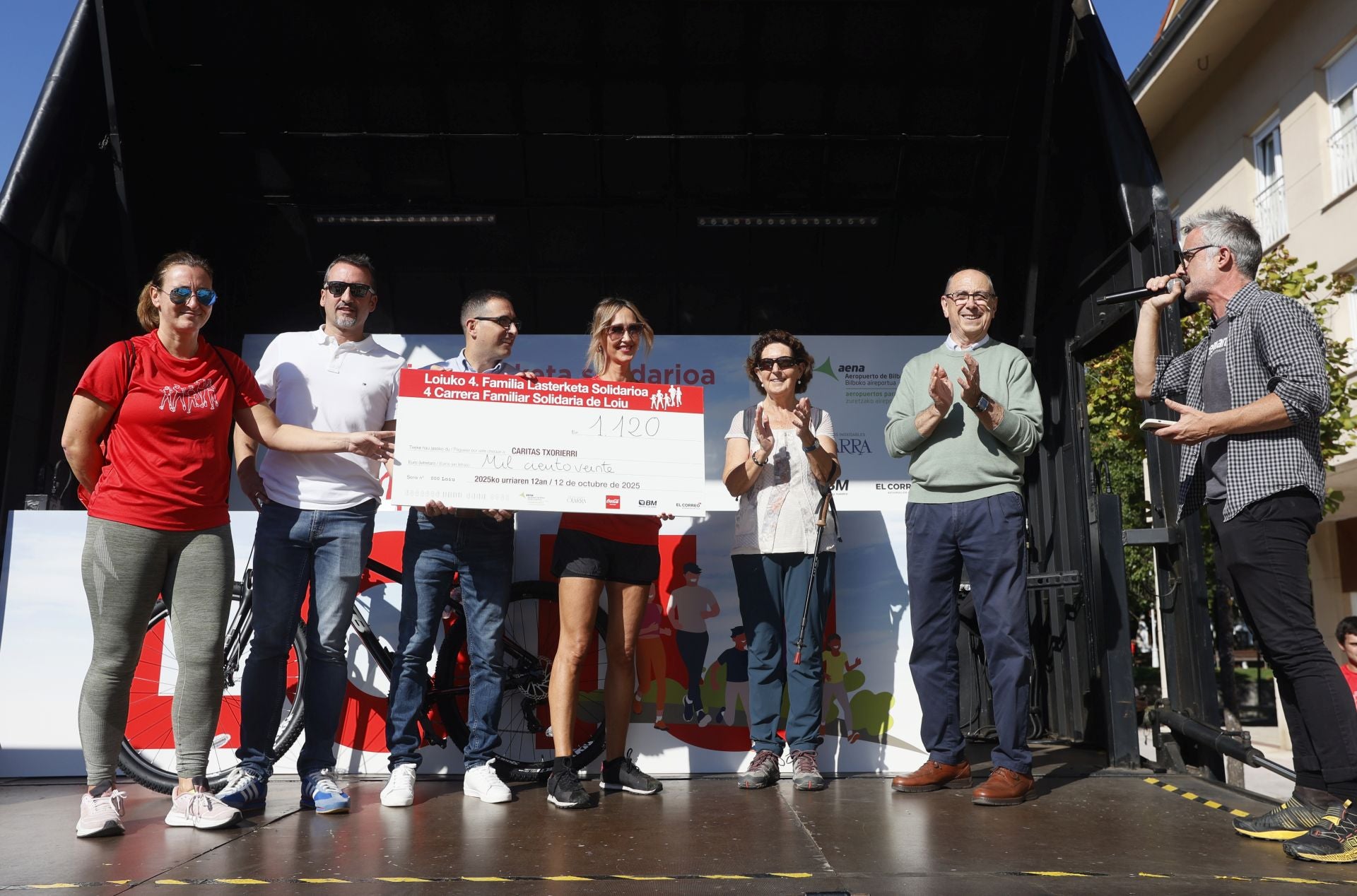 Carrera Familiar Solidaria de Loiu organizada por EL CORREO