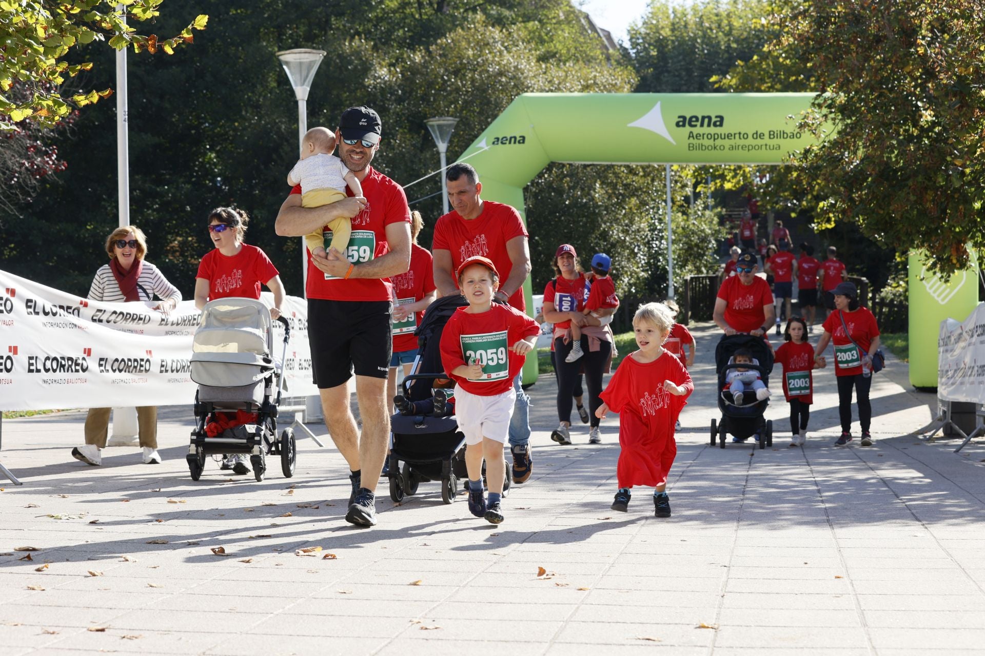 Carrera Familiar Solidaria de Loiu organizada por EL CORREO