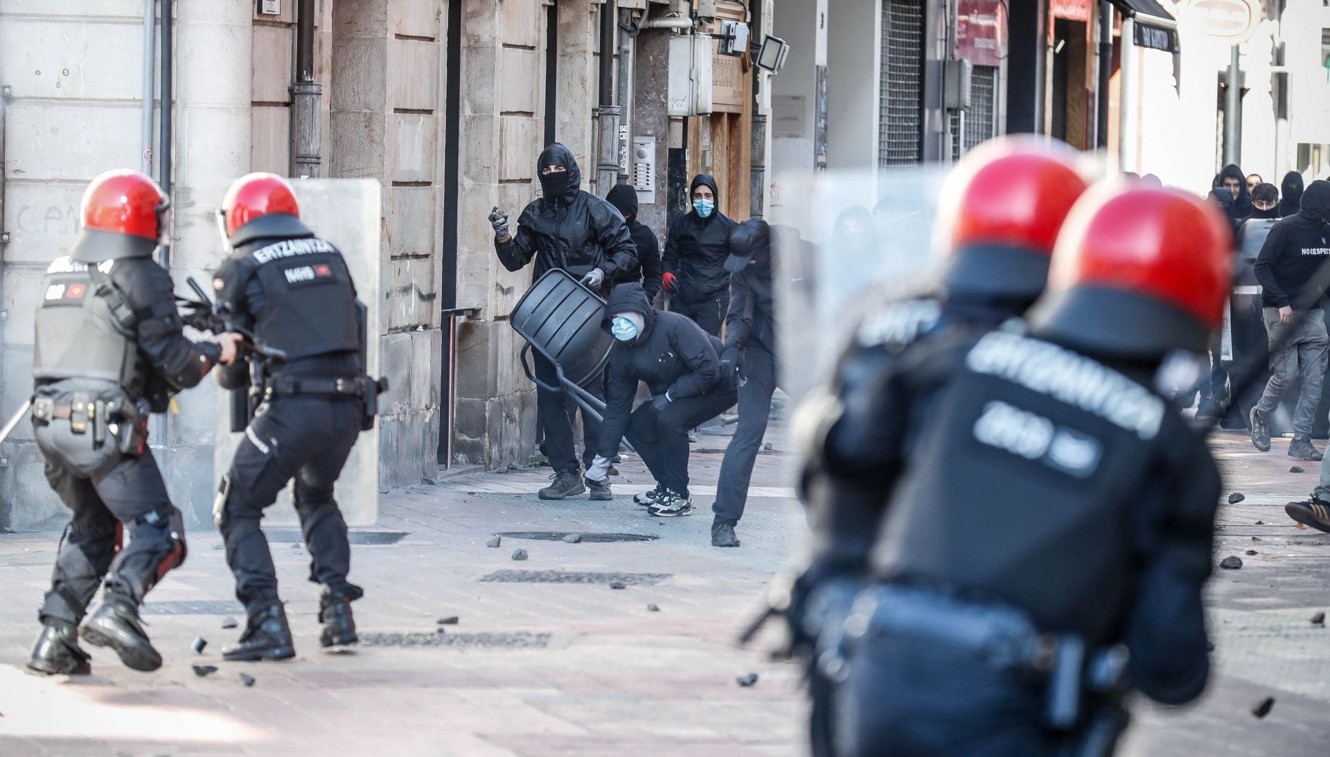 Batalla campal en Vitoria por la presencia de La Falange