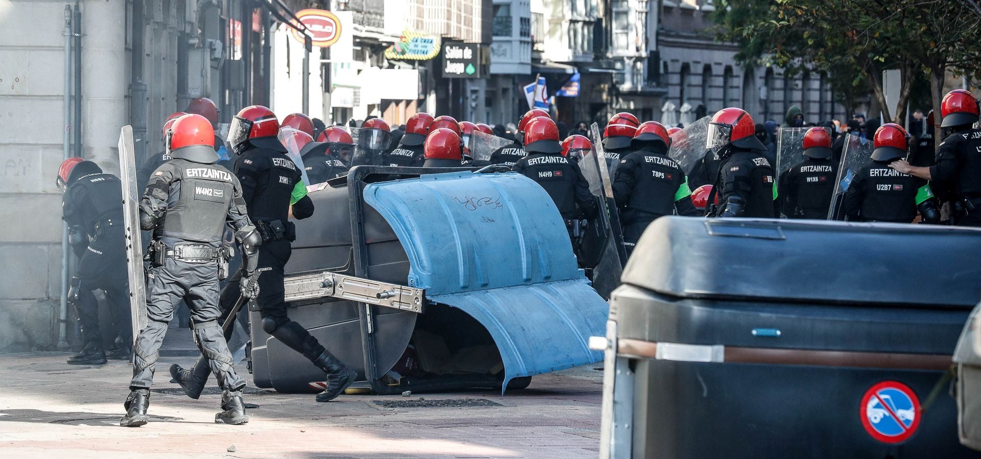 Batalla campal en Vitoria por la presencia de La Falange