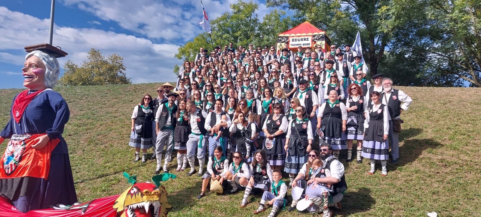 Basauri se entrega a San Fausto