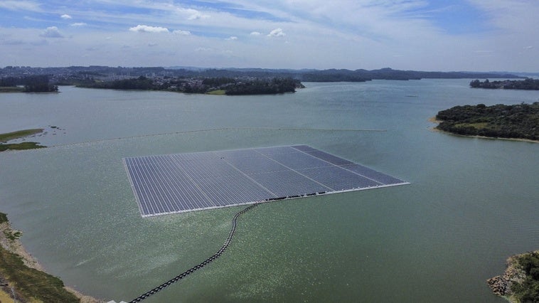 Euskadi admitirá paneles solares flotantes respetuosos con el medio en Bizkaia y Gipuzkoa