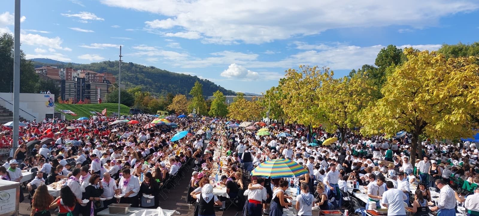 Basauri se entrega a San Fausto