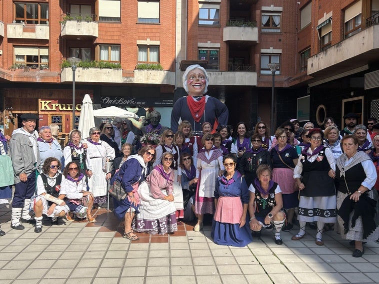«La matrona de Basauri Manuela Egiguren es un ejemplo de feminismo»