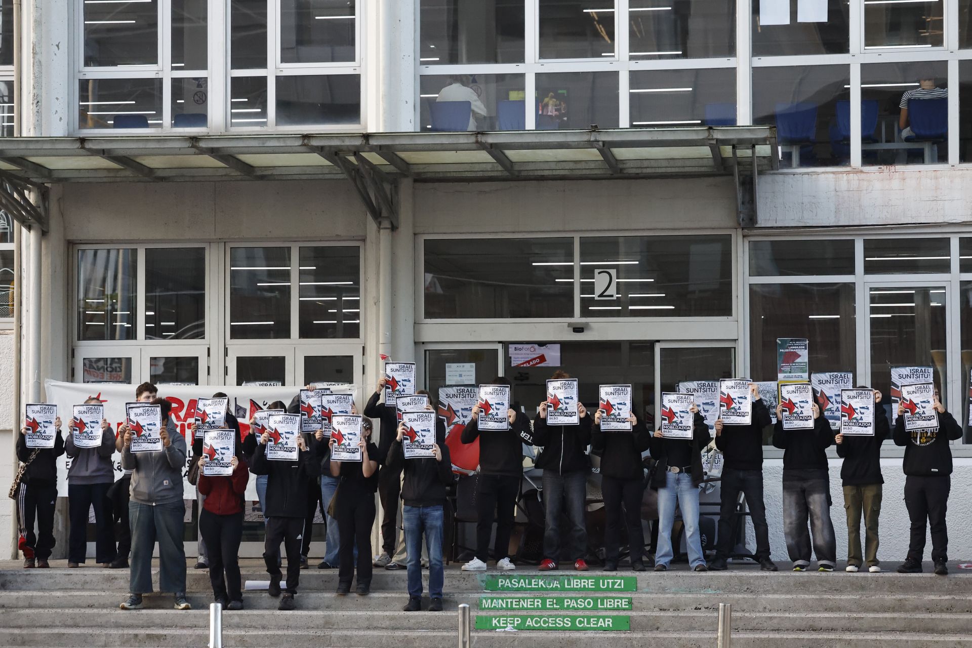 Incidentes en el campus de la UPV/EHU de Leioa durante la huelga en apoyo a Palestina