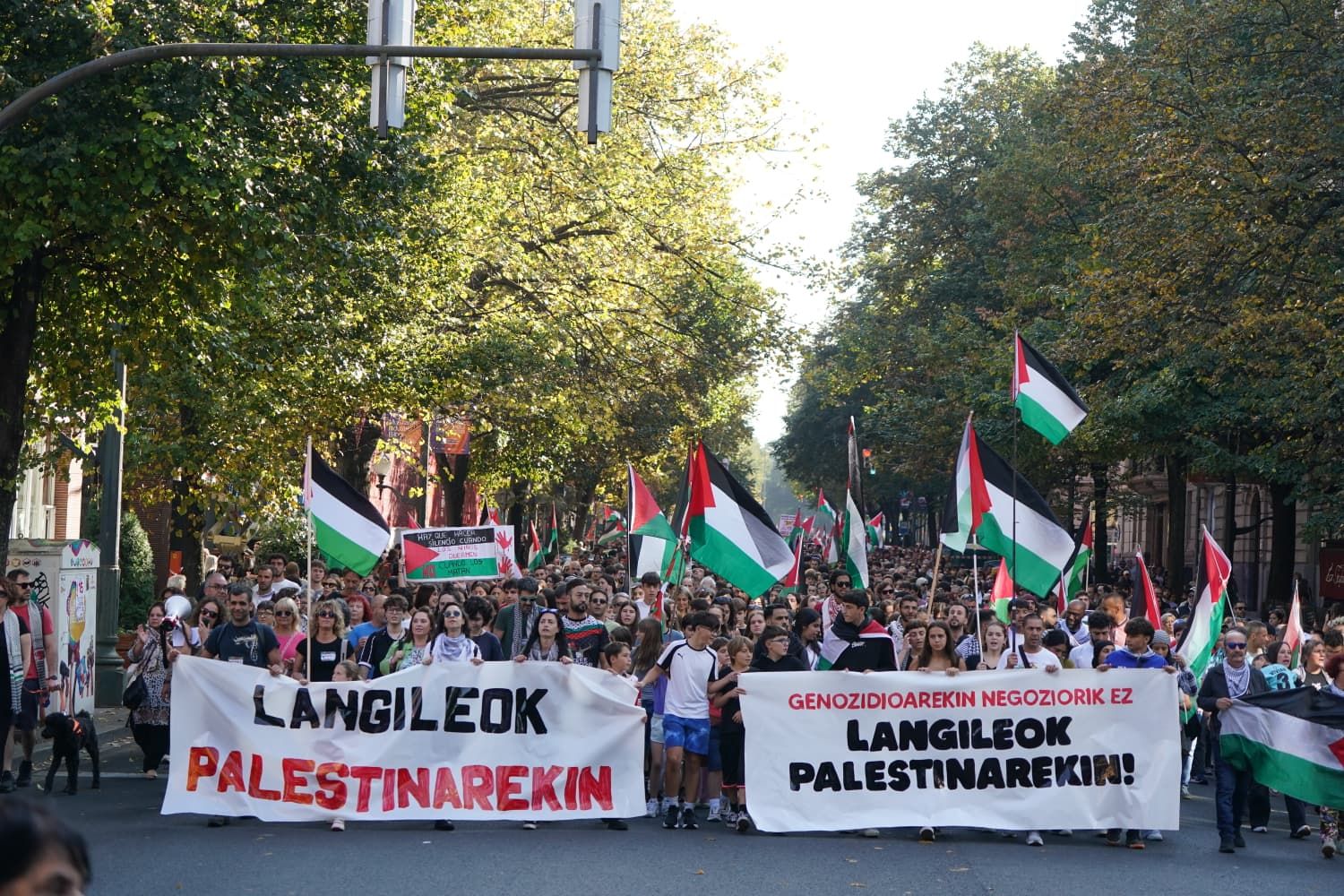 La jornada de huelga en apoyo a Palestina en Bizkaia, en imágenes