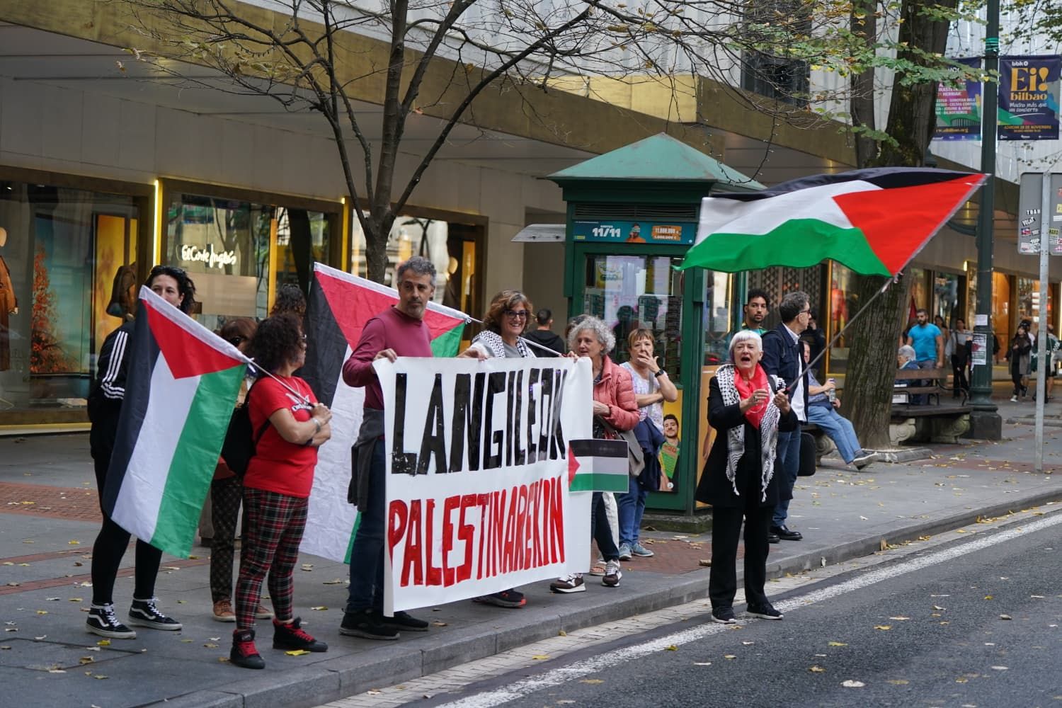 La jornada de huelga en apoyo a Palestina en Bizkaia, en imágenes