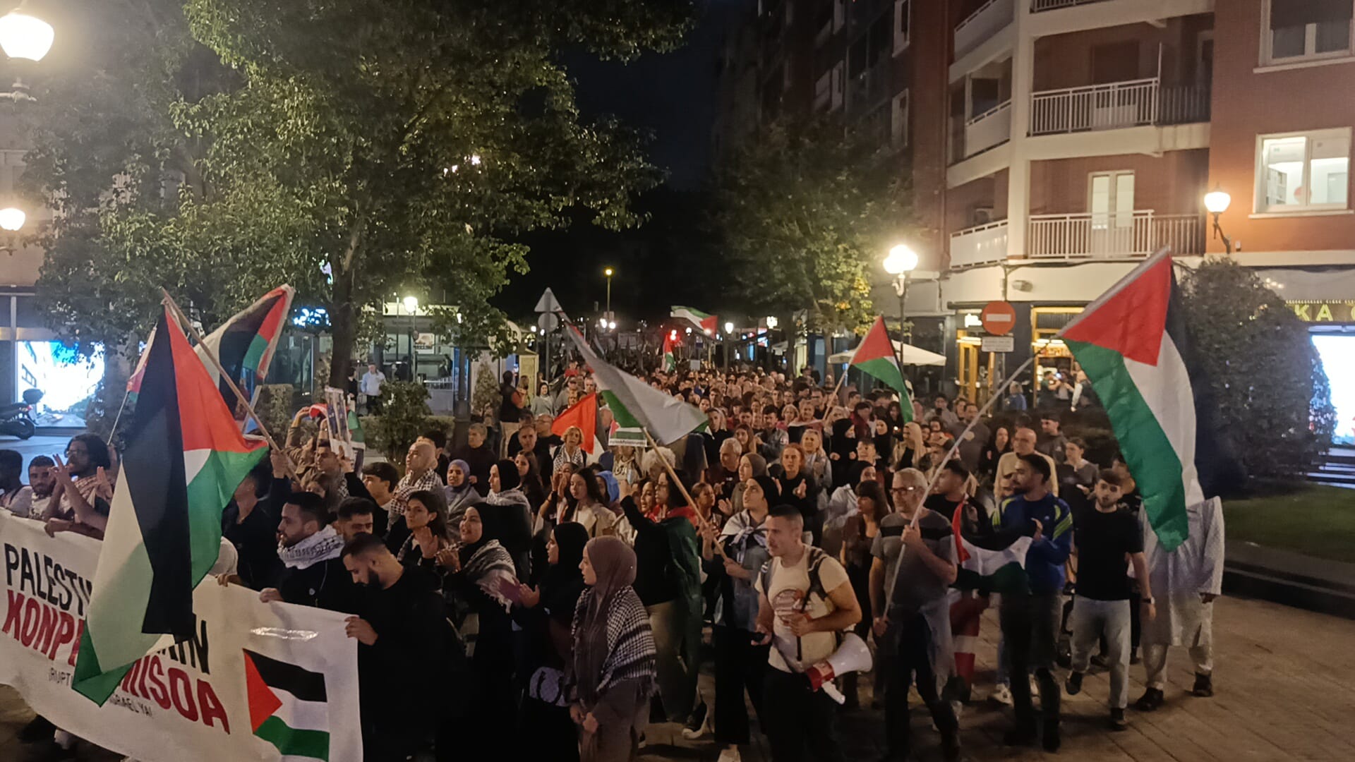 La jornada de huelga en apoyo a Palestina en Bizkaia, en imágenes
