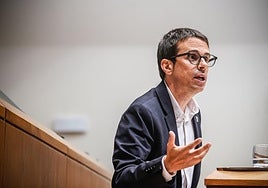 Un diputado alavés del PNV llama «tonto» a Otxandiano por decir que hubiese prohibido el acto de Falange