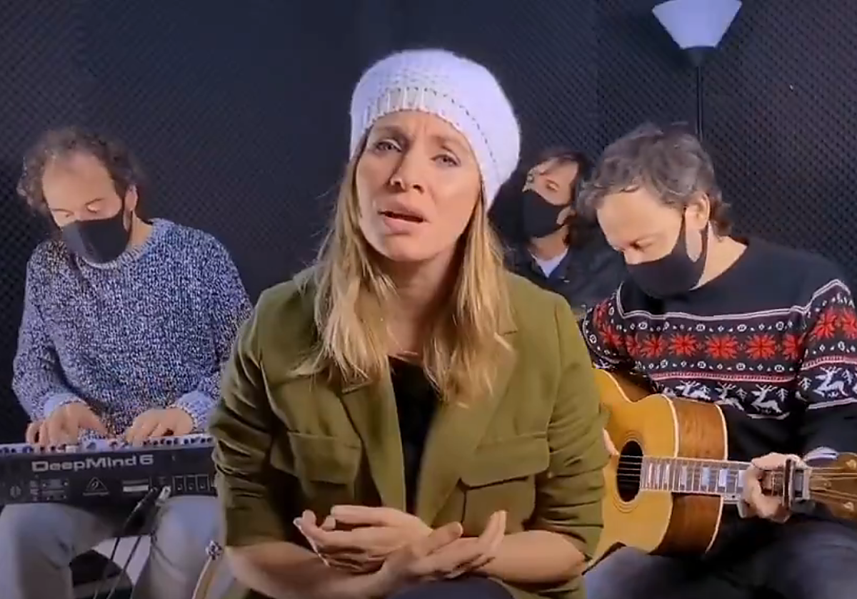 El sospechoso parecido de un viejo villancico cantado por Leire con la nueva canción de La Oreja de Van Gogh