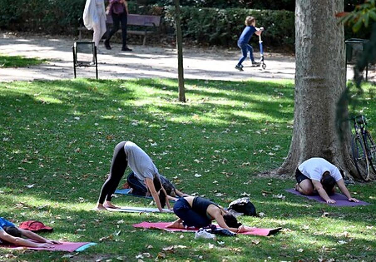 Yoga y charlas para mejorar hábitos y sexualidad en Bilbao