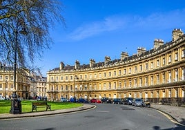 Royal Crescent es uno de los mayores y mejores ejemplos de arquitectura georgina del Reino Unido.