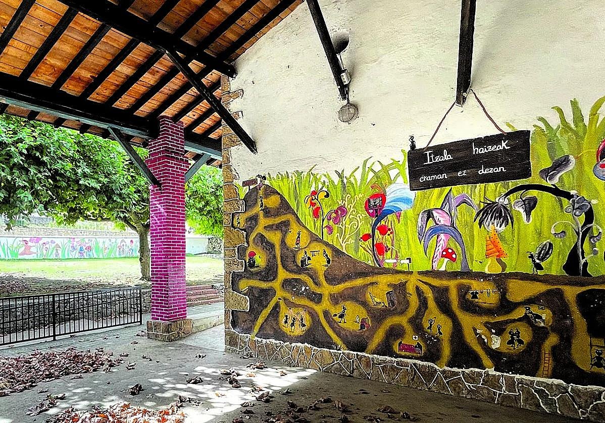 Edificio donde se hacen las colonias en Bernedo.