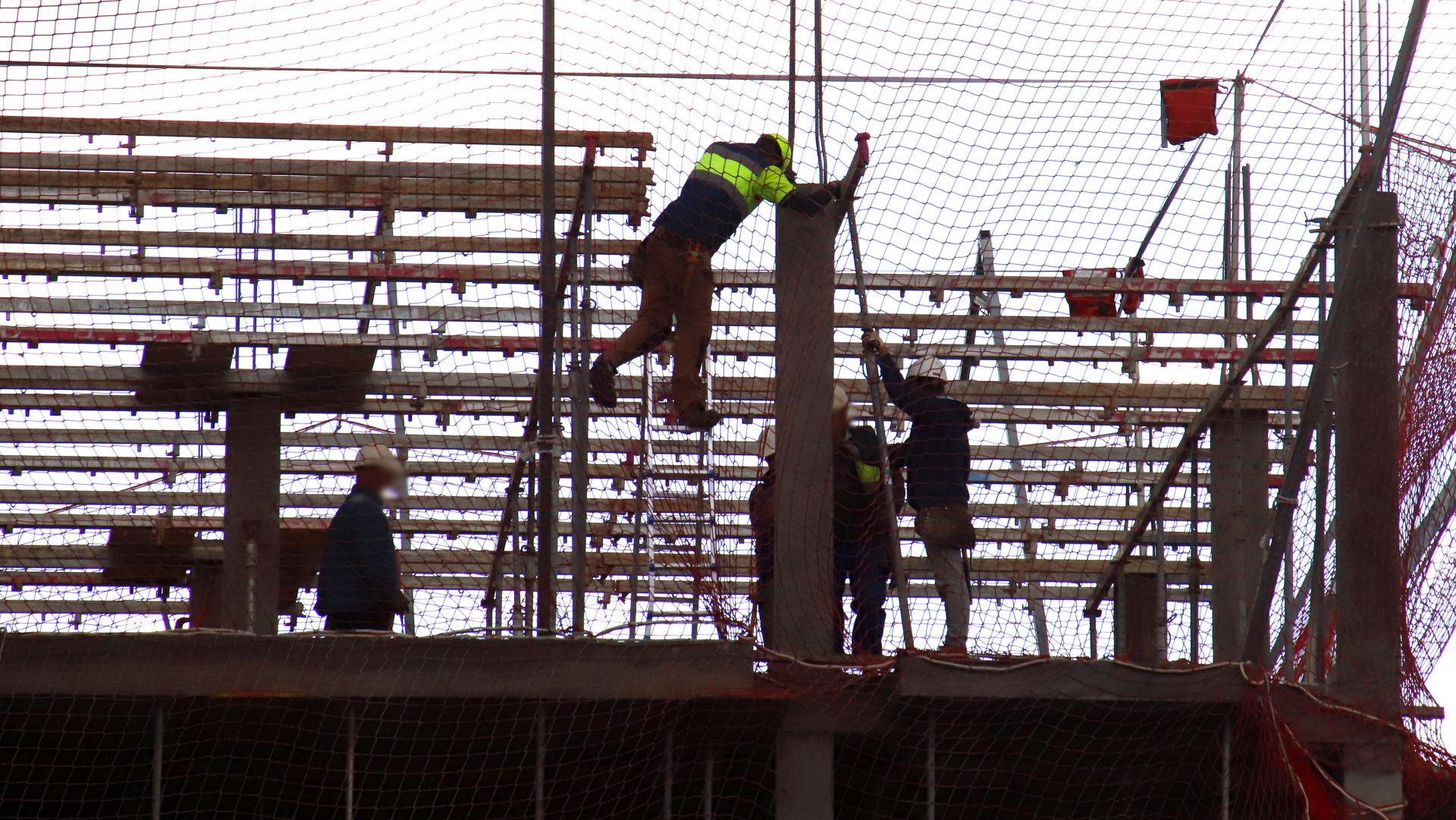 En la construcción del País Vasco los cotizantes extranjeros suponen ya algo más de dos de cada diez (casi un 22%) del total.