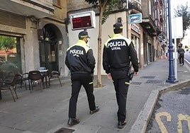 Cinco personas ocuparán cargos de informadores cívicos en la Policía municipal.