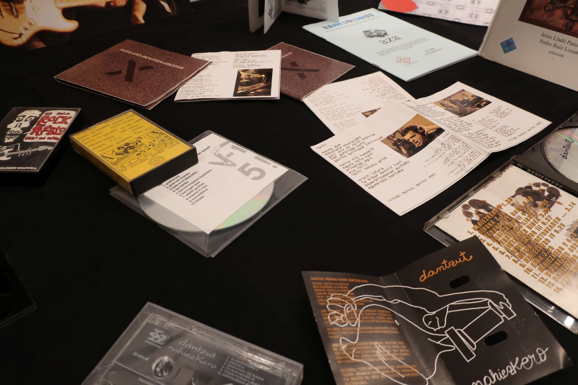 &#039;Markos Gimenoren Karteletrak&#039; erakusketa, irudietan