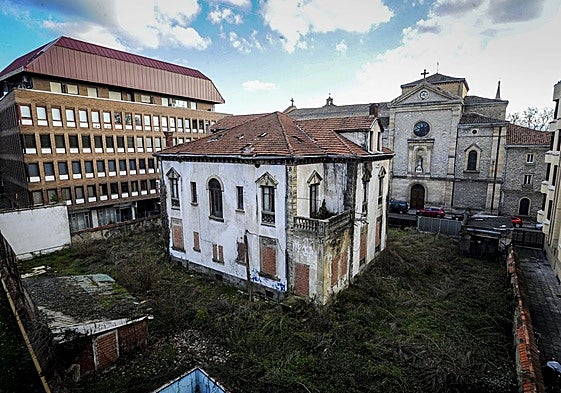 Dos edificaciones rodearán la Casa Alfaro, vista aquí en su parte trasera