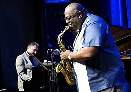 Cerrando el primer pase con 'Bright Mississippi' de Monk.