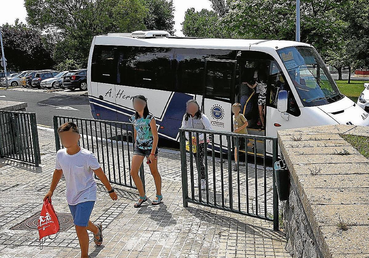 Los vecinos de las pedanías podrán utilizar los autobuses escolares.