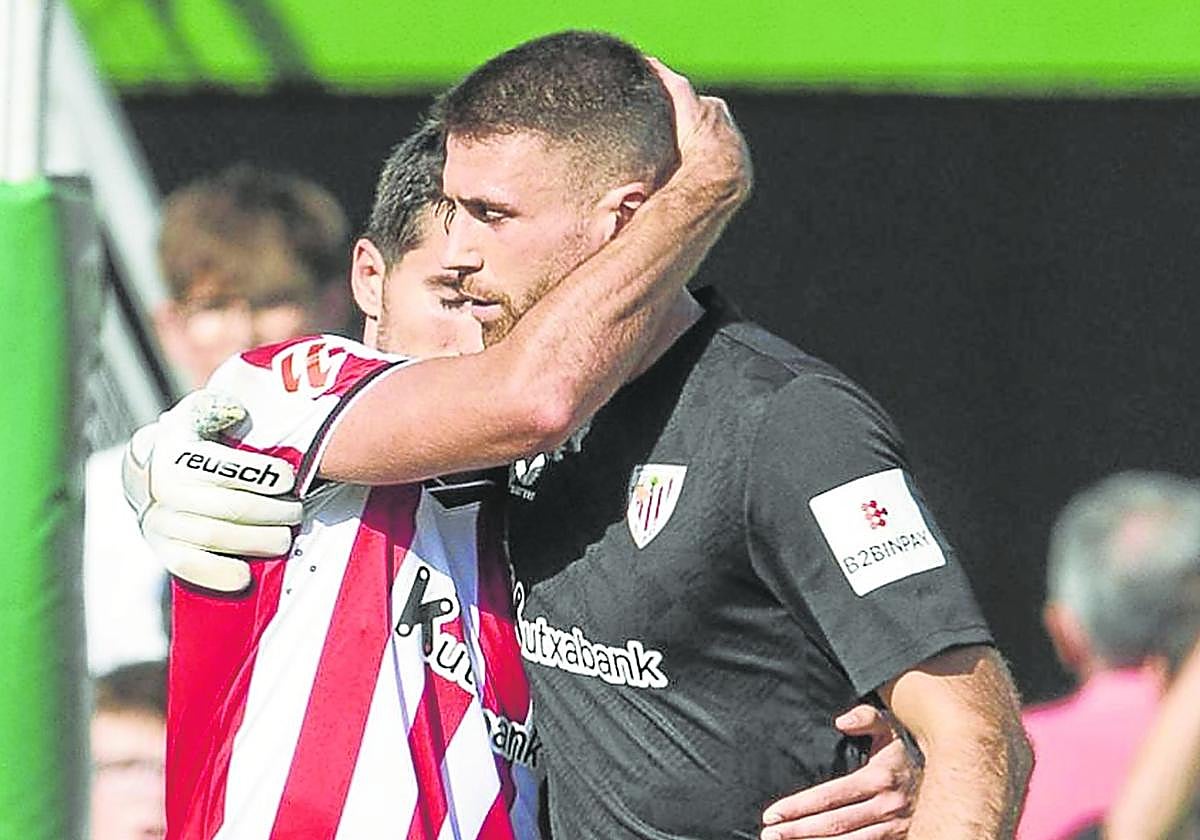 Simón brilla ante el equipo en el que sólo estuvo veinte días