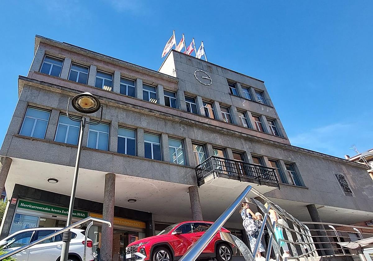 Desde el año 2019 el Consistorio ha contratado a 410 personas desempleadas.