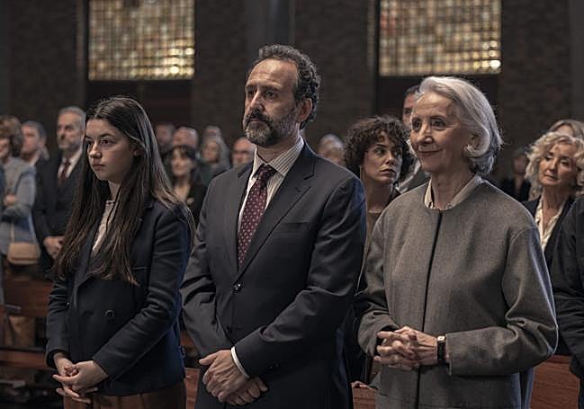 Blanca Soroa, Miguel Garcés y Mabel Rivera en 'Los domingos'.