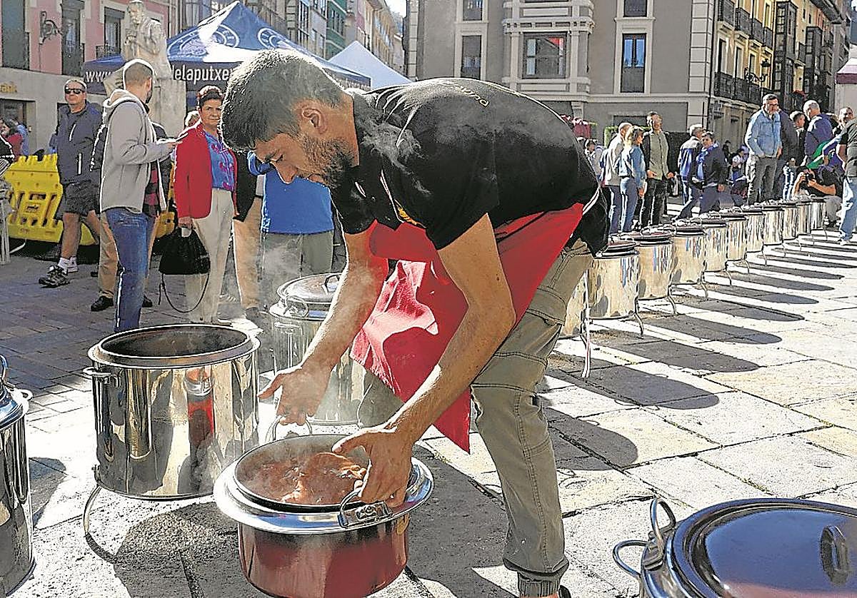 El año pasado tomaron parte en el concurso gastronómico 180 personas.