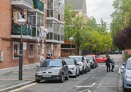 Denuncian que el barrio se ha llenado de coches que aparcaban en San Martín
