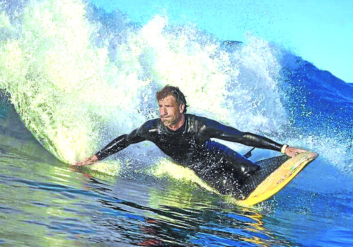 Ibon Oregi, subcampeón de Europa de surf adaptado el pasado fin de semana