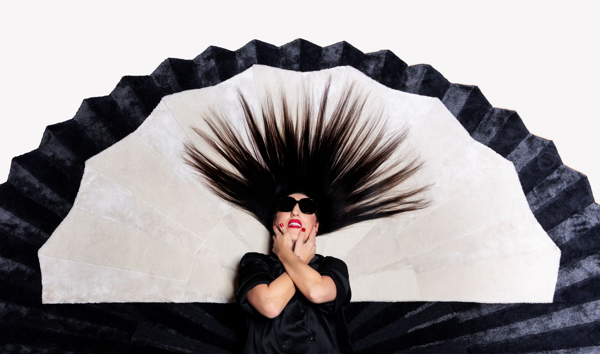 Pedro Almodóvar lanza una colección de muebles: color, cine… y en Bilbao solo disponibles en esta tienda