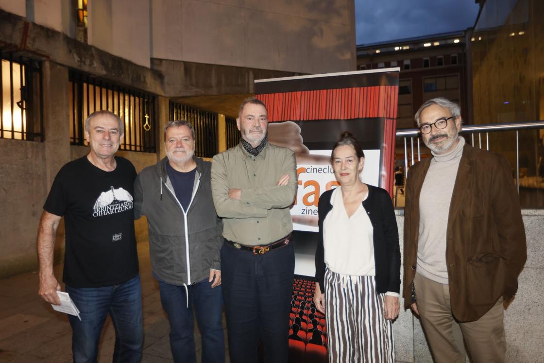 Txarli Otaola, Jordi Tresserras, Jordi Esteva, Txaro Landa y Norberto Albóniga.