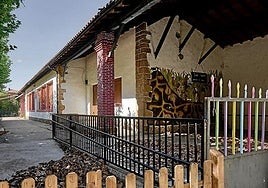 Las instituciones pactan un mayor control de los campamentos tras el 'caso Bernedo'