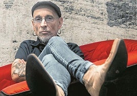 El músico bilbaíno se echa a la carretera a partir del mes que viene.