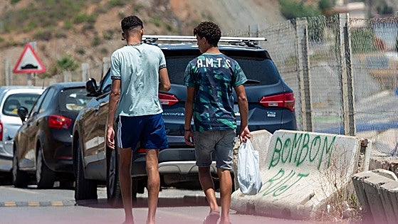 Cae una red con 30 detenidos por abandonar a sus hijos para beneficiarse de la acogida de menores migrantes